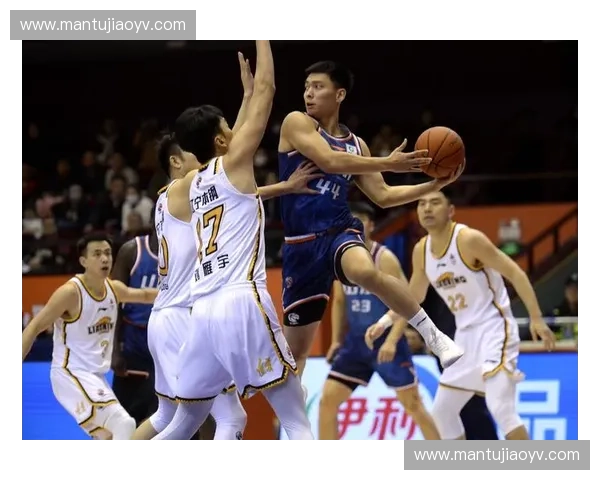 CBA季后赛鏖战正酣各路豪强激烈角逐冠军荣耀归属即将揭晓