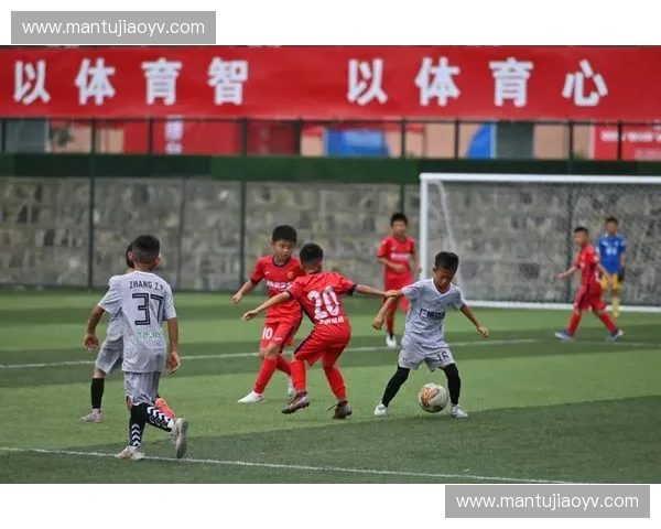 聚焦甘肃省校园足球联赛推动青少年体育全面发展与校园足球文化建设路径研究